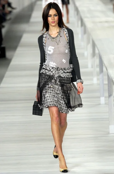 Look 14